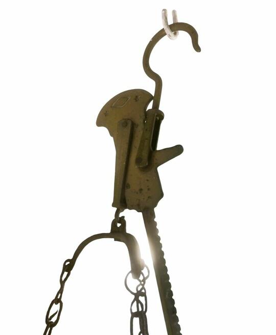 Zabytkowa waga rzymska ( przesuwnikowa ) bezmian