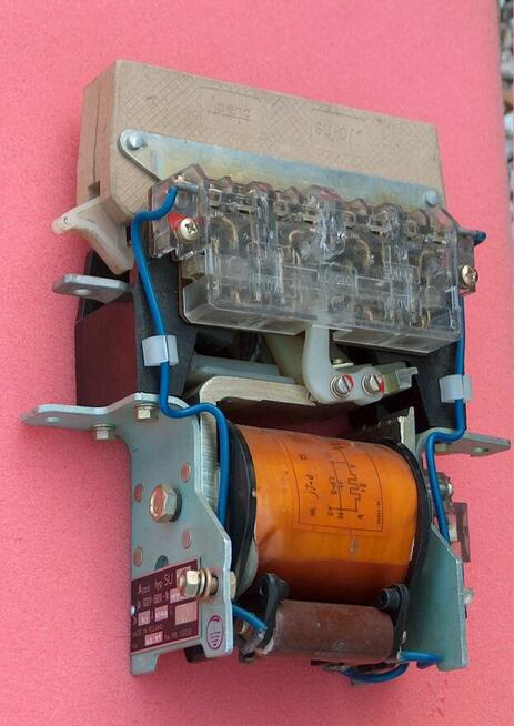 Styczniki prądu stałego, szeroki asortyment, z doborem