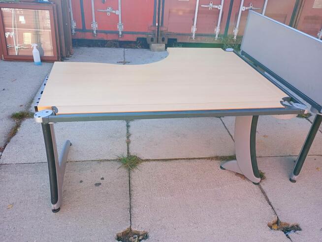 Biurko narożne 160x80x66 praca zdalna dom biuro STEELCASE