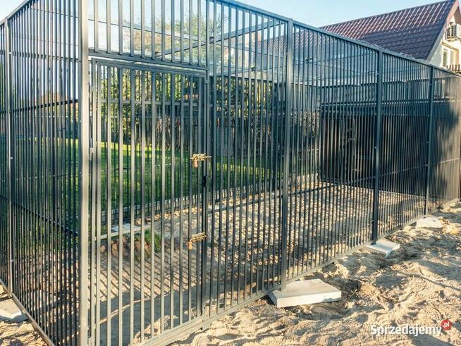 Kojec dla Psa Mocny z Podłoga Buda Miski