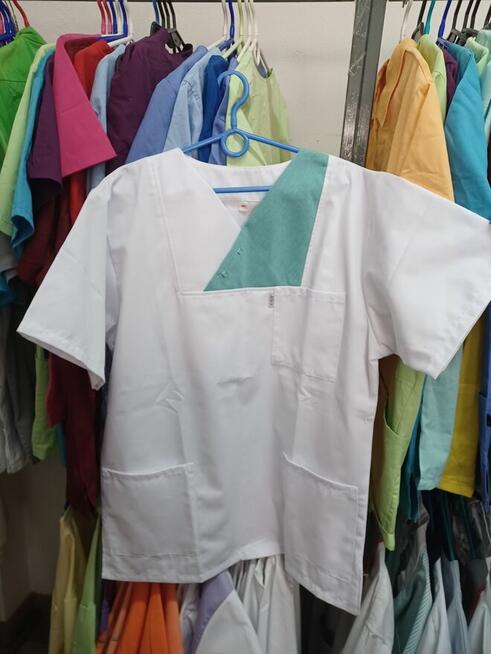 Bluzy medyczne używane