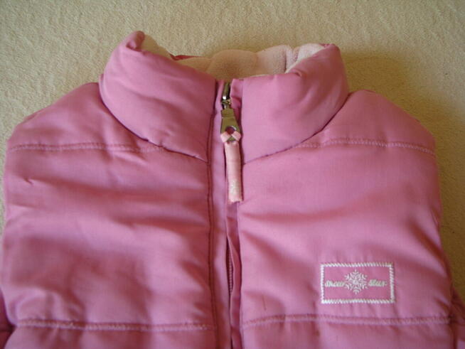 Różowa, pikowana kamizelka dziecięca rozm. 122