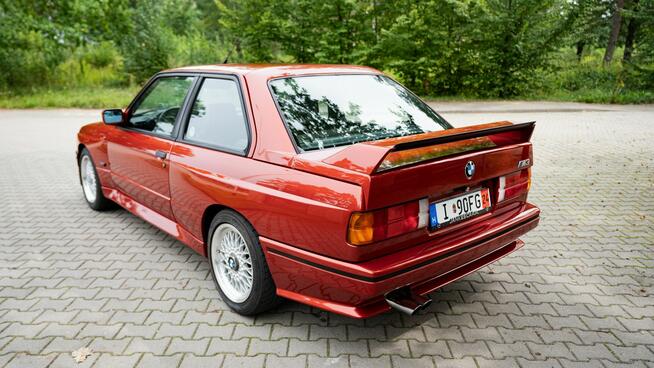 BMW M3 E30