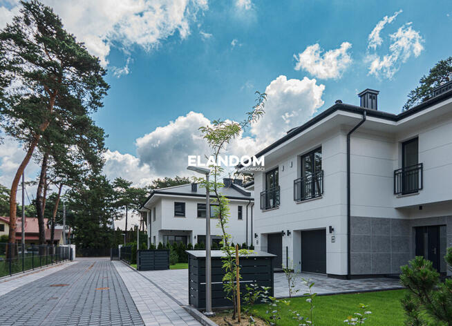 Bliźniak w doskonałej lokalizacji!