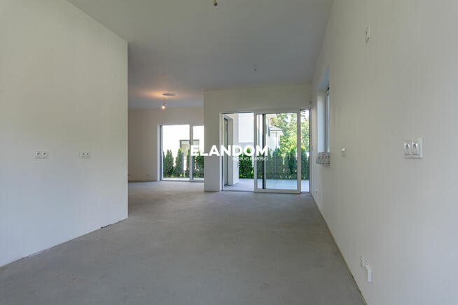 Bliźniak w doskonałej lokalizacji!