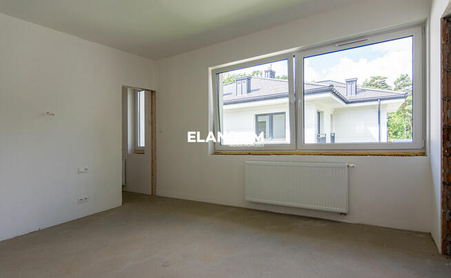 Bliźniak w doskonałej lokalizacji!