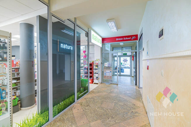 Atrakcyjny obiekt w centrum Szczytna, 1300 m2.