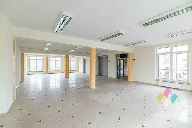 Atrakcyjny obiekt w centrum Szczytna, 1300 m2.