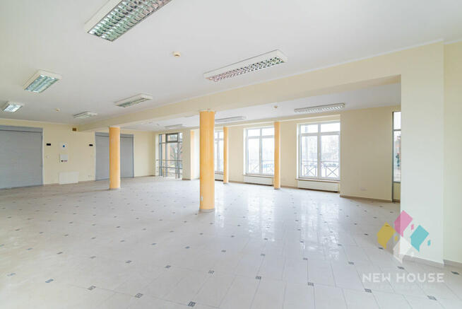 Atrakcyjny obiekt w centrum Szczytna, 1300 m2.