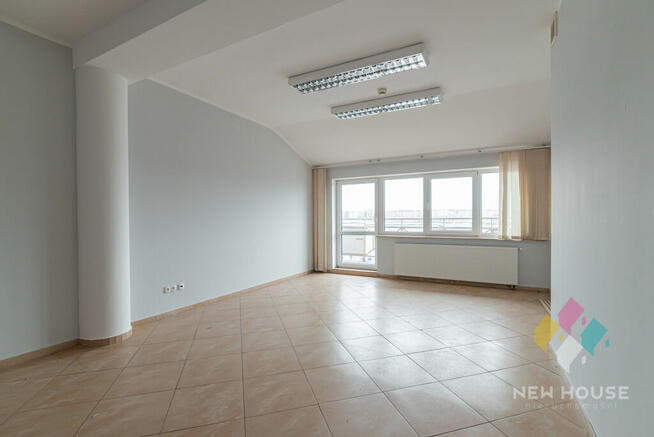 Atrakcyjny obiekt w centrum Szczytna, 1300 m2.