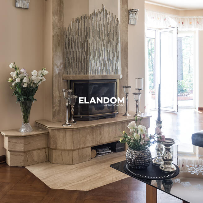 Dom pośród drzew w Sulejówku