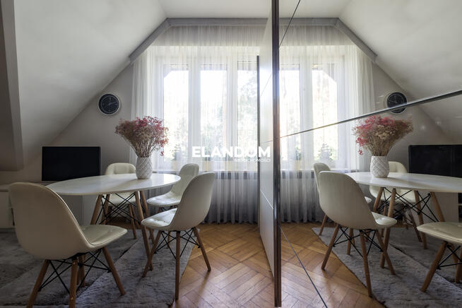 Dom pośród drzew w Sulejówku