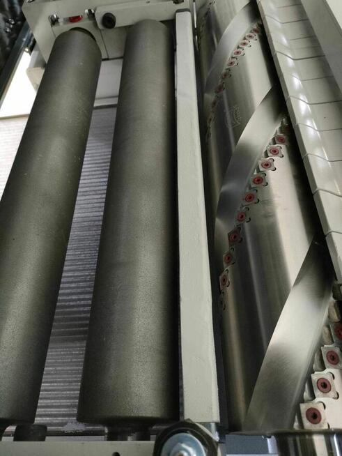 GRUBIARKA A630 MADORA wał spirlany - nowa