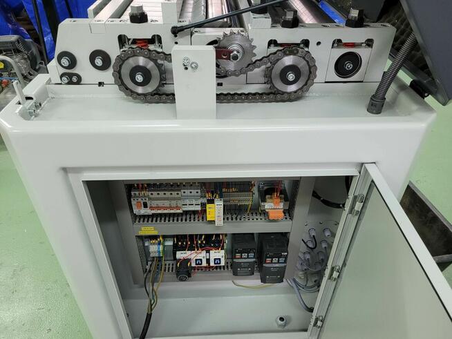 GRUBIARKA A630 MADORA wał spirlany - nowa