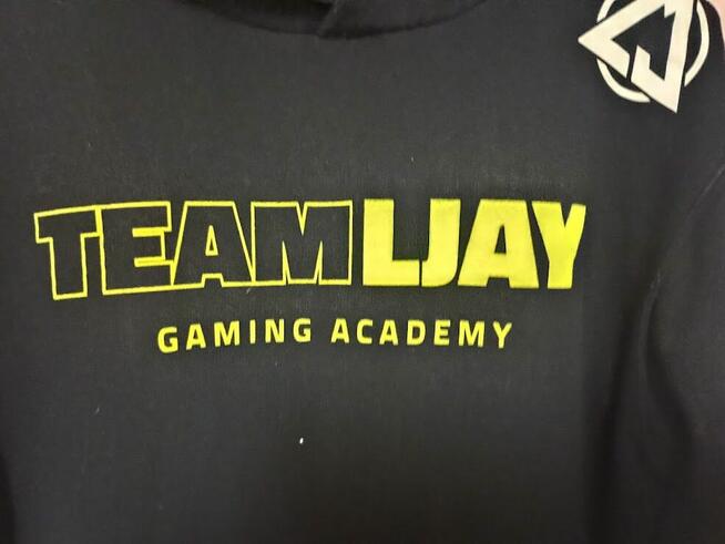 Chłopięca czarna bluza z kapturem , rozmiar 164/170