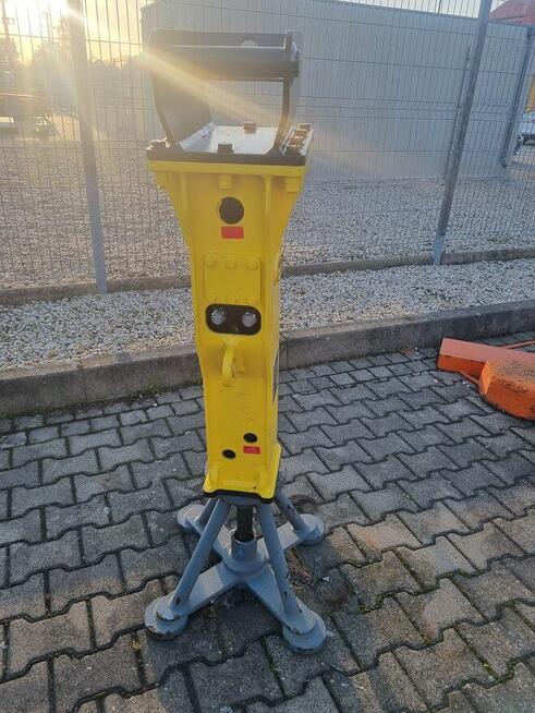 DHB 10S Młot hydrauliczny.