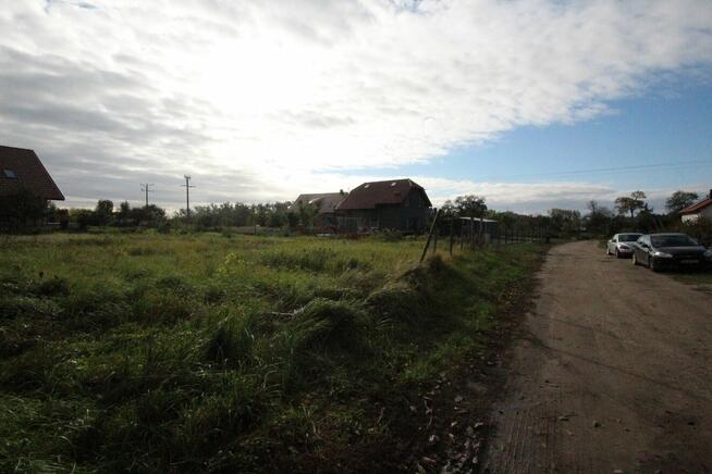 Działka (800 m2) ok. Pistacjowej MEDIA (Pietrzykowice)