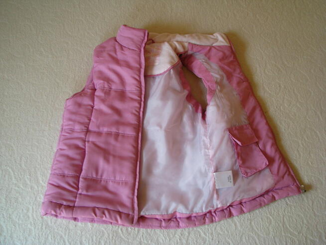 Różowa, pikowana kamizelka dziecięca rozm. 122