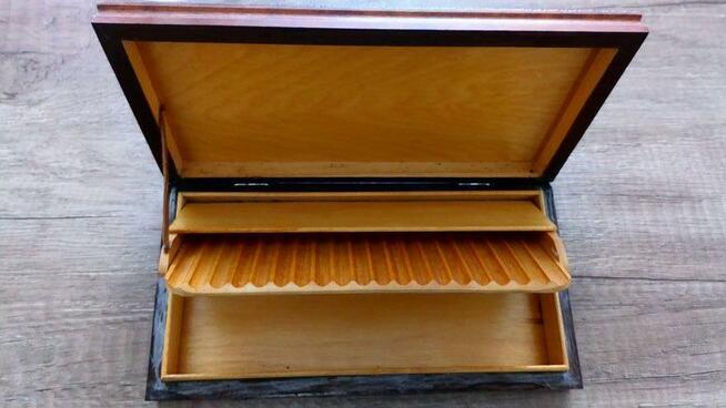 Papierośnica z PRL - u, Jelenia Góra