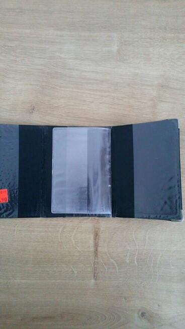 Etui na dokumenty i karty