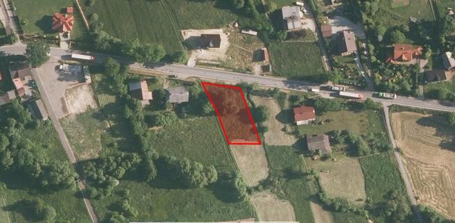 Kocoń - atrakcyjna działka przy drodze DW 946