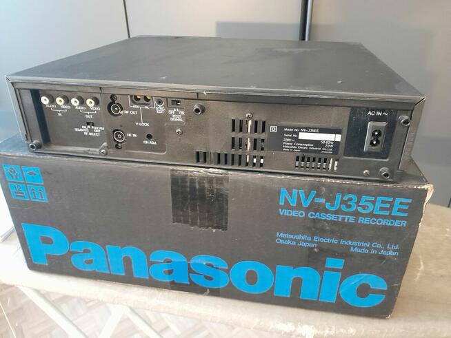 Sprzedam magnetowid wideo na kasety VHS Panasonic NV-J35EE