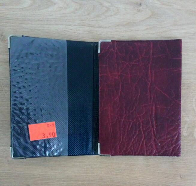 Etui na dokumenty i karty