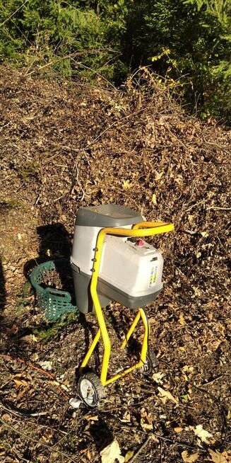 PRACE PRZYDOMOWE KOSZENIE CIĘCIE DREWNA WŁASNY SPRZĘT