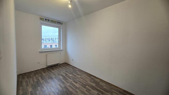 Trzypokojowe mieszkanie z miejscem parkingowym