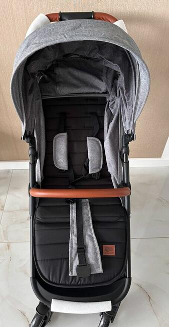 Nowy wózek dziecięcy KINDERKRAFT Grande Plus Szary