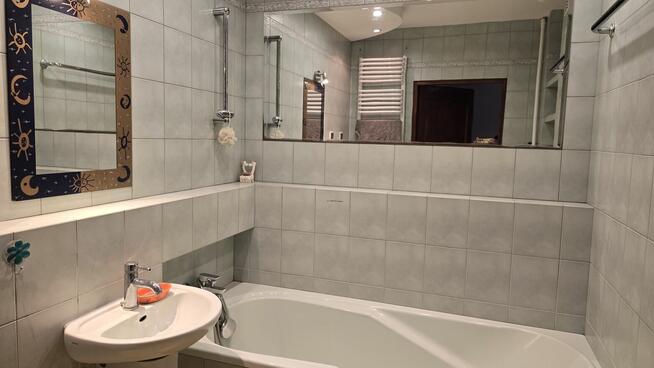 Trzypokojowe mieszkanie z miejscem parkingowym