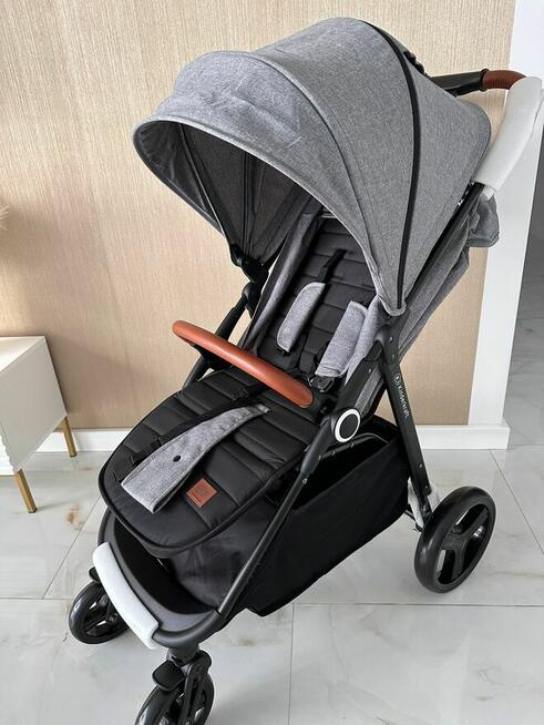 Nowy wózek dziecięcy KINDERKRAFT Grande Plus Szary