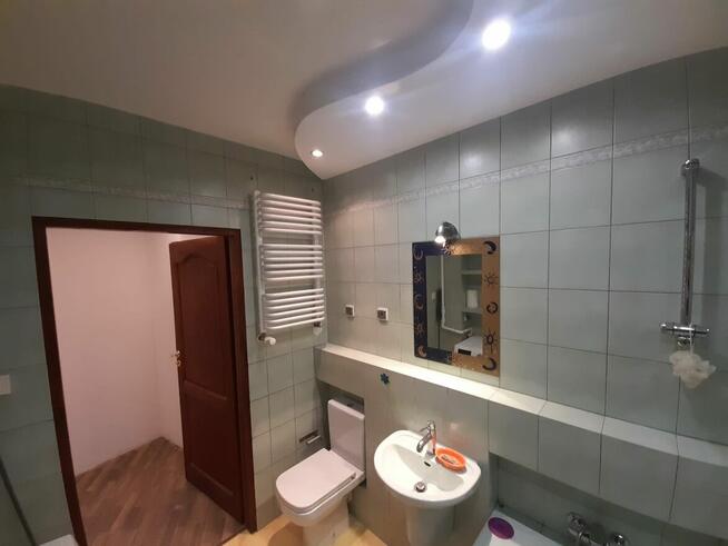 Trzypokojowe mieszkanie z miejscem parkingowym