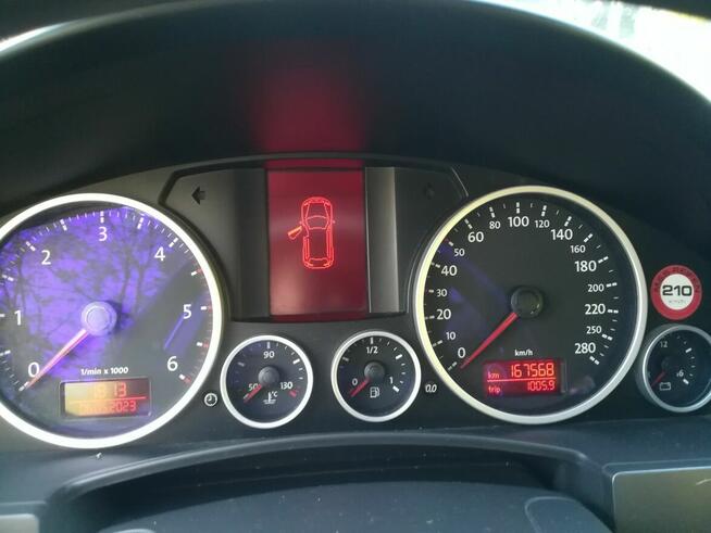 Volkswagen Touareg 2.5 tdi. Mały przebieg.
