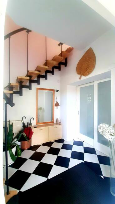 Sprzedam dom z ogrodem+ miejsce prowadzenia biznesu