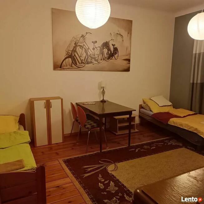 Mieszkanie dla 3 mężczyzn/kobiet pracujących przy PKP Włochy