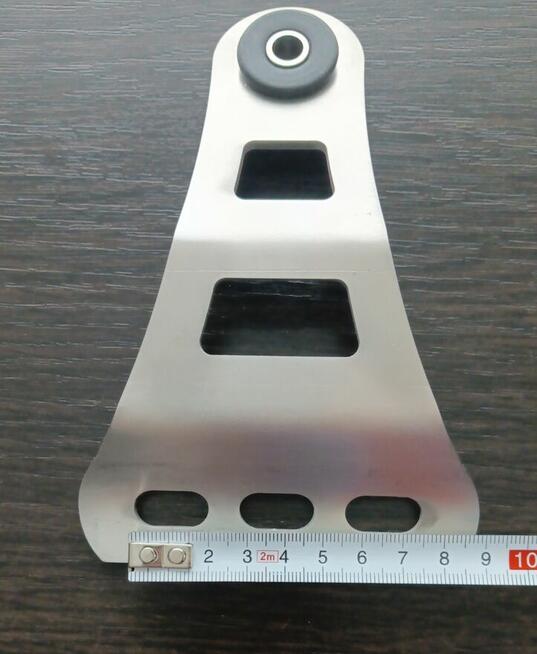 Mocowanie wydechu mocowanie tłumika