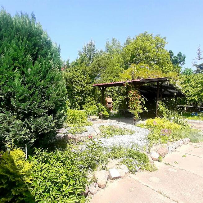 Sprzedam dom z ogrodem+ miejsce prowadzenia biznesu