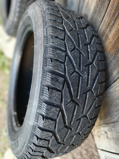 Opony zimowe 215/60 R17 SUV SNOW