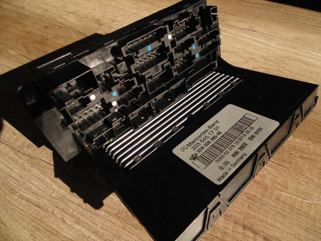 Mercedes W203 CLK W209 moduł SAM 2035451701 / 203 545 17 01