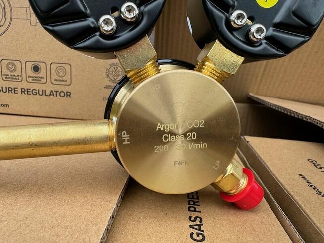 Reduktor ARGON/CO2 200Bar/30l/min W21.8 G1/4 RH SmartContro