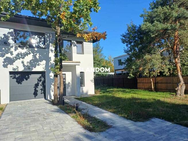 Dom w zabudowie bliżniaczej Józefów