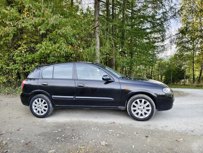 Nissan Almera 1.8 Hak Niski przebieg 111tyś 2kpl opon na alu