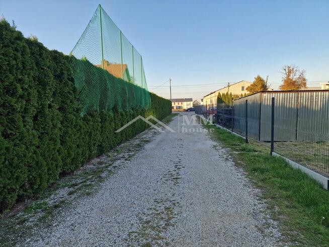 Atrakcyjna działka w świetnej lokalizacji Ożarowa