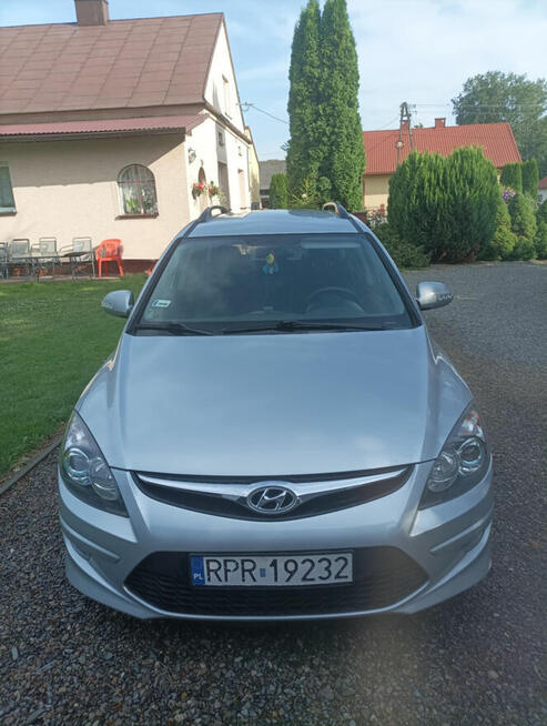 Hyundaia i30 CW 1.6 crdi o mocy 126 km.