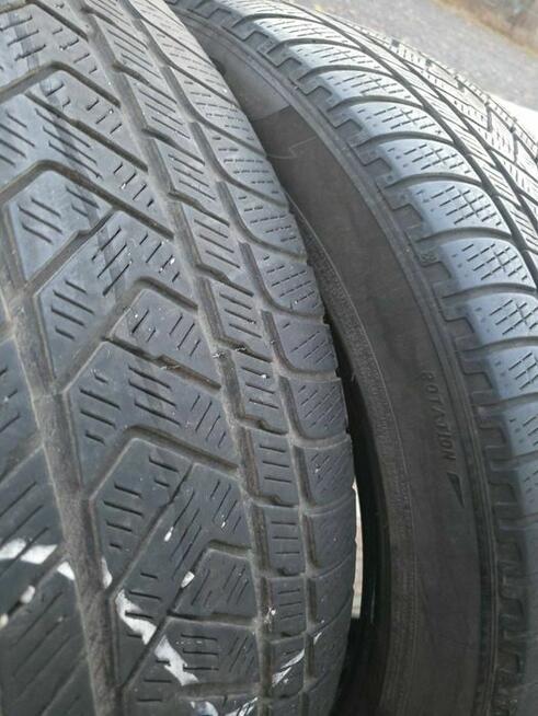 Opony zimowe Pirelli Scorpion Winter 325/35/22 4 sztuki
