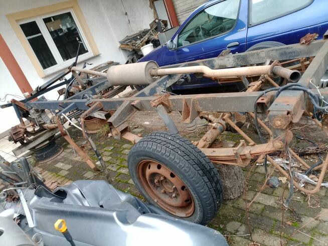 Sprzedam podwozie przyczepy na kołach