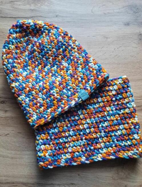 Czapka typu smerfetka + komin multikolor