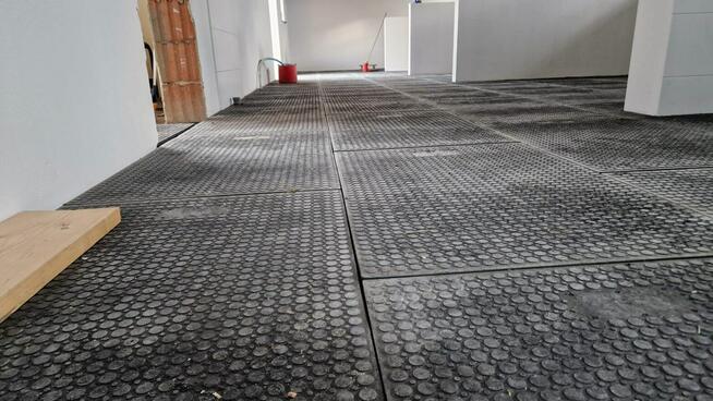 Maty legowiskowe dla bydła, maty stajenne dla koni