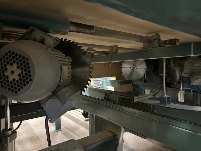 LG - linia do montazu/zbijania palet jednorazowych i EURO